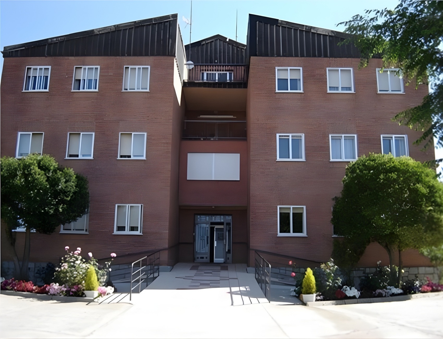 Residencia Mayores El Cerro